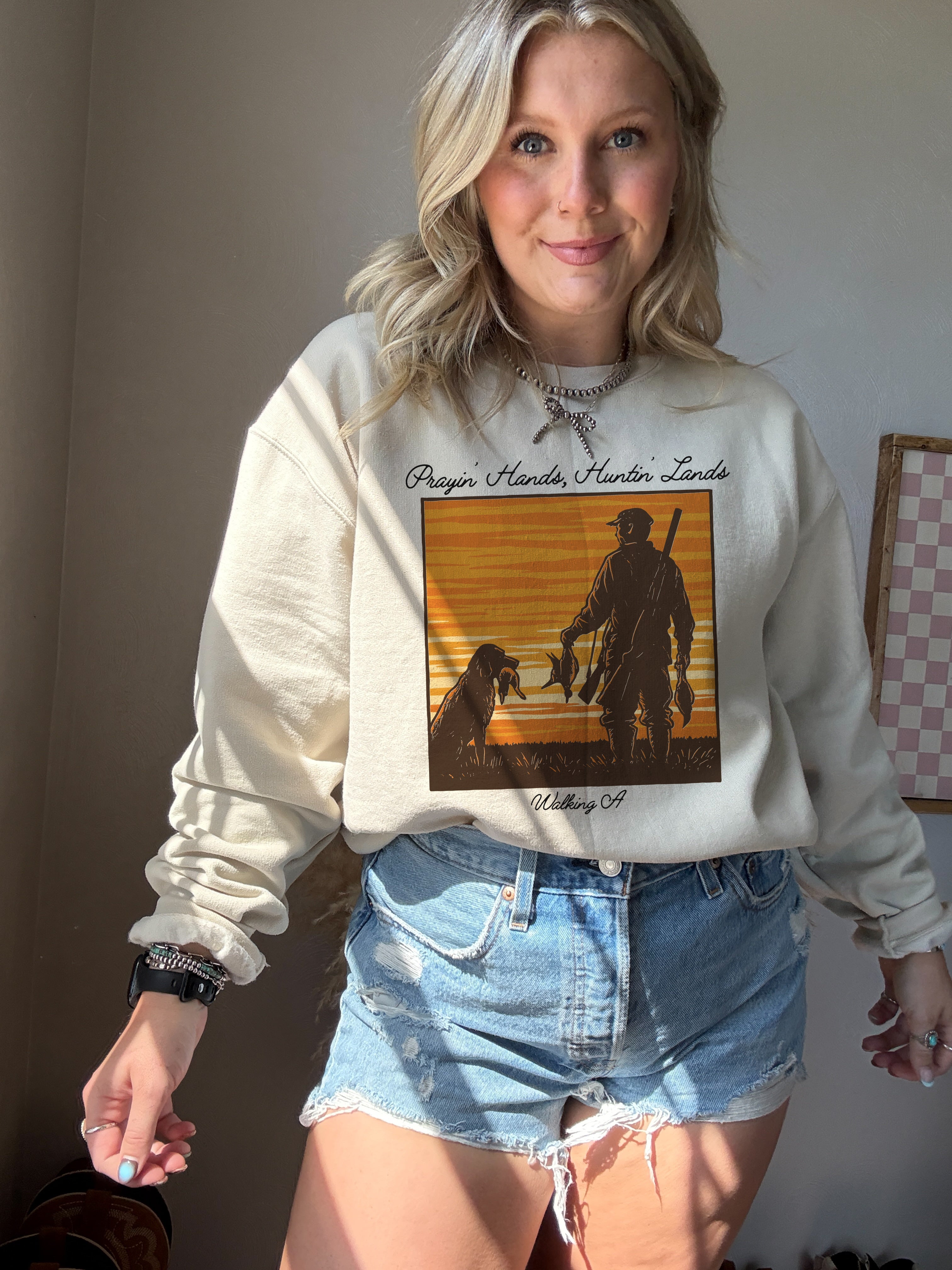 PRAYIN' HANDS, HUNTIN' LANDS