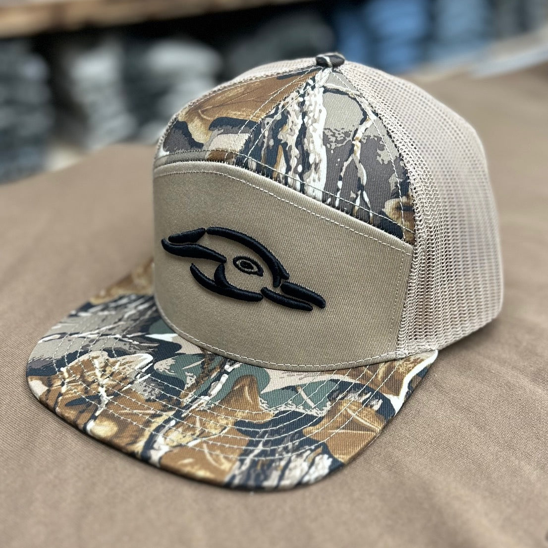 Realtree Advantage 7 Panel Duck Logo Hat