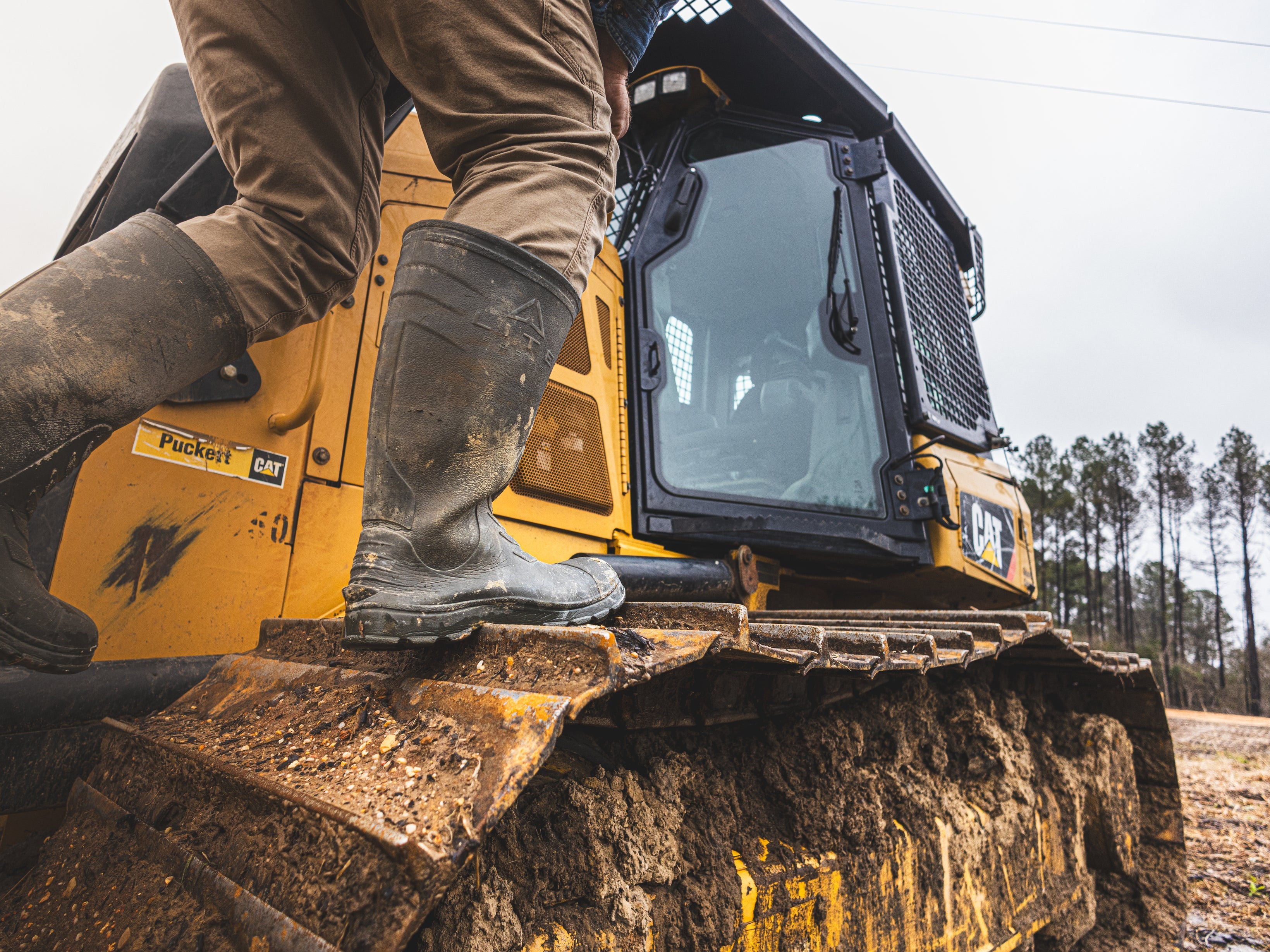 16" Classic, WIDE CALF, Men's